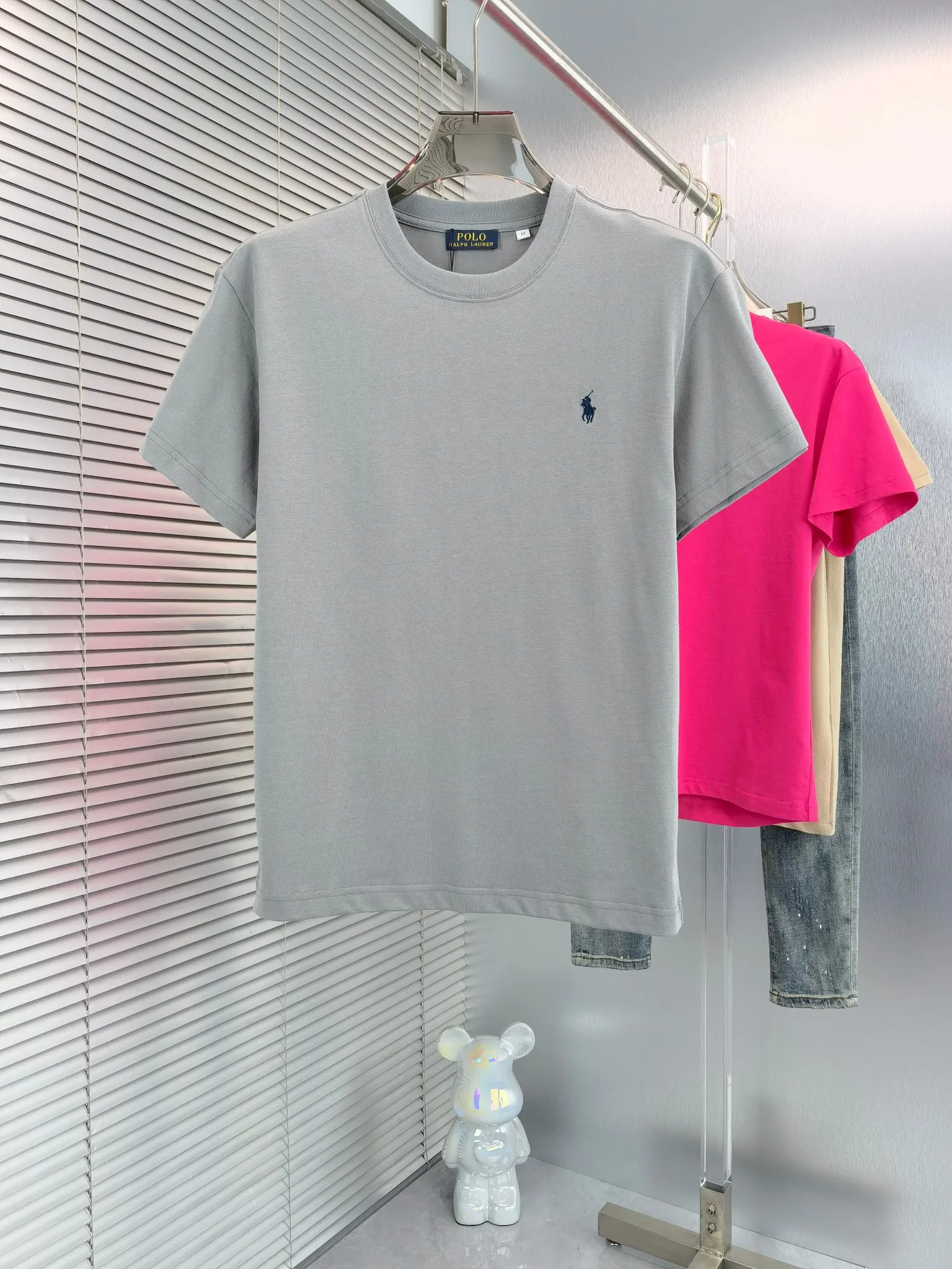P180 🔥 Ralph Lauren Polo (available all year round) short-sleeved T-shirt 280g Couple style, same style for men and women. Made of imported custom-dyed fabric, fashionable yet luxurious. The quality is unquestionable. The upper body effect is great💂🏿 The single product is very unique. Color: Picture color Size: M ~ 2xL